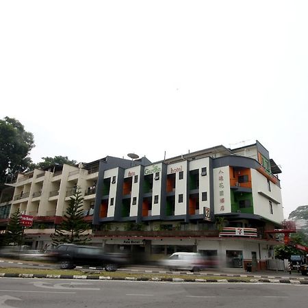 Fata Garden Hotel By Place2Stay كوشنج المظهر الخارجي الصورة