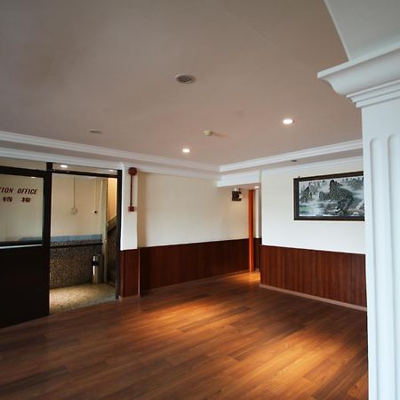 Fata Garden Hotel By Place2Stay كوشنج المظهر الخارجي الصورة