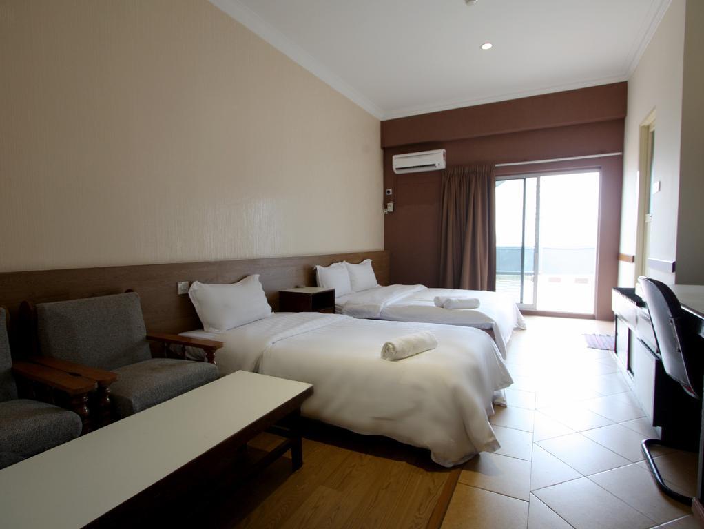 Fata Garden Hotel By Place2Stay كوشنج الغرفة الصورة