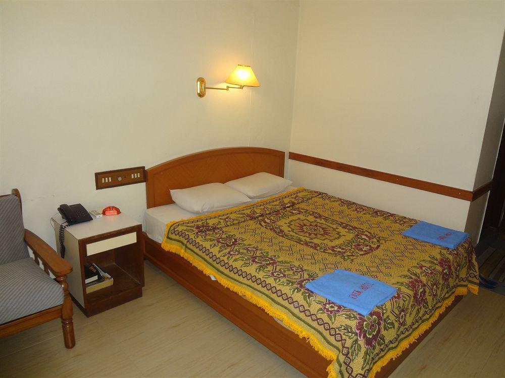 Fata Garden Hotel By Place2Stay كوشنج المظهر الخارجي الصورة