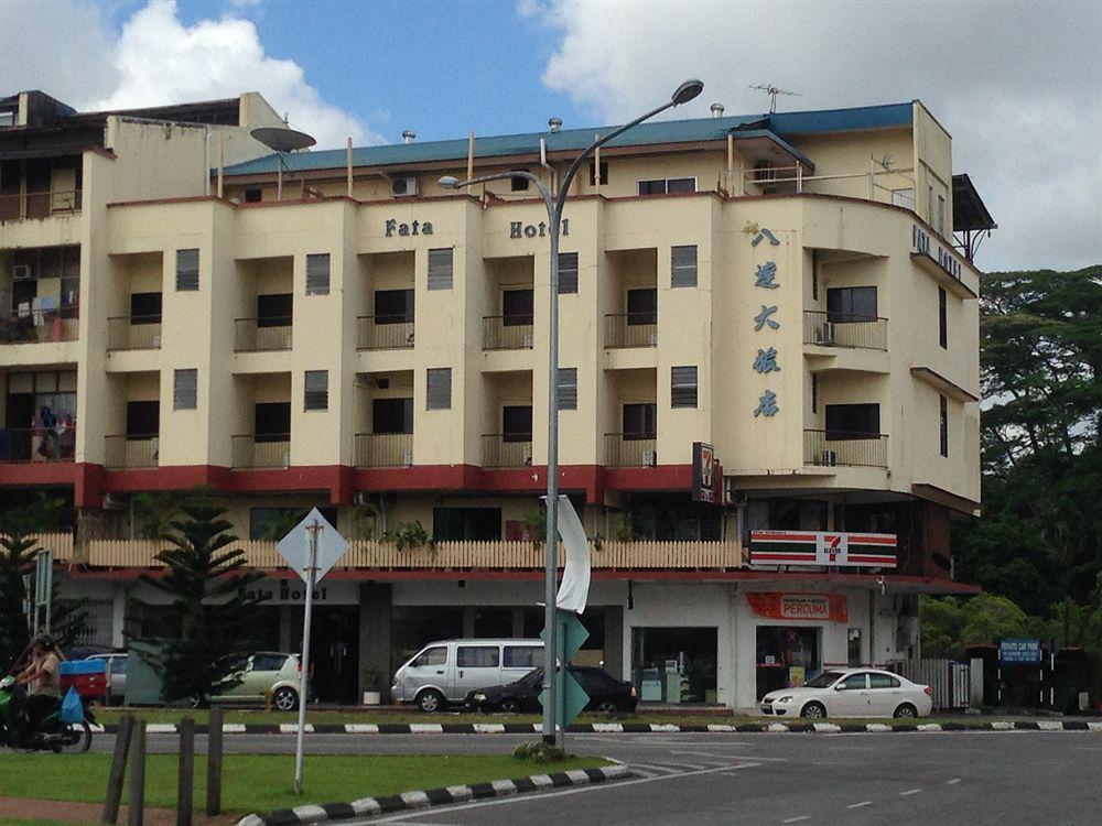 Fata Garden Hotel By Place2Stay كوشنج المظهر الخارجي الصورة