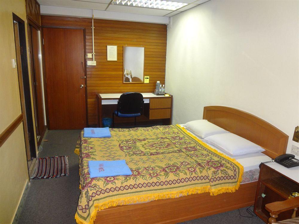 Fata Garden Hotel By Place2Stay كوشنج المظهر الخارجي الصورة