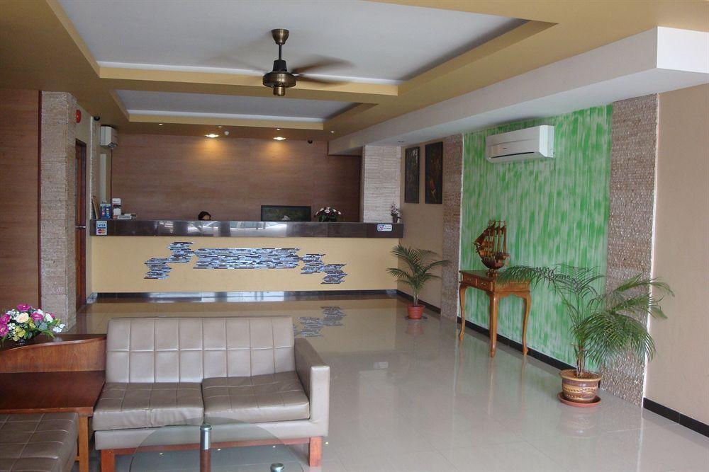 Fata Garden Hotel By Place2Stay كوشنج المظهر الخارجي الصورة