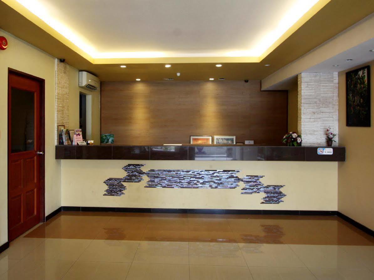 Fata Garden Hotel By Place2Stay كوشنج المظهر الخارجي الصورة