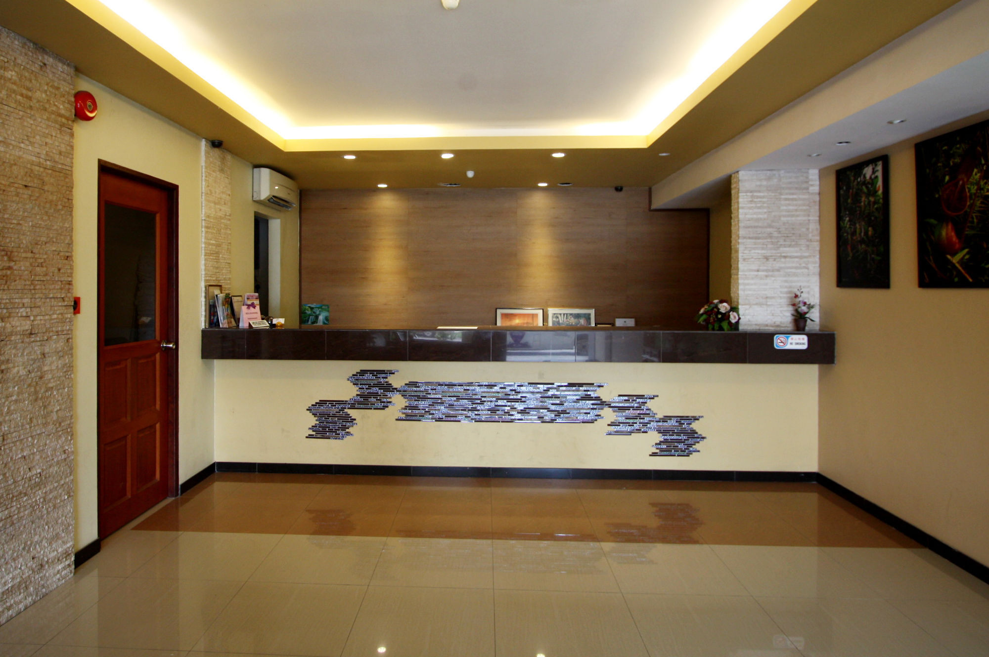 Fata Garden Hotel By Place2Stay كوشنج المظهر الخارجي الصورة
